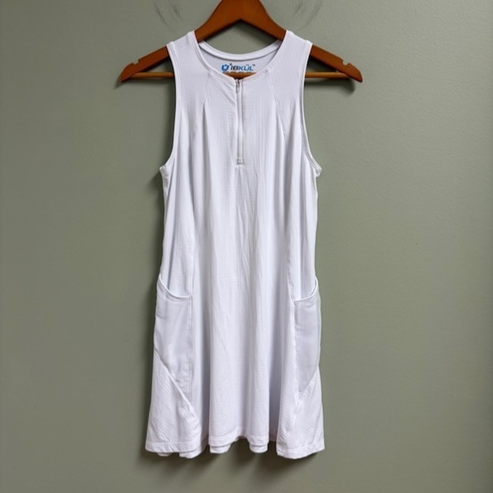 IBKUL White Tennis Dress Size S Icefil UPF 50+ Quick Dry Lightweight Active Golf